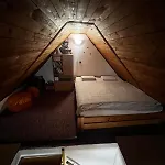 Apartman Tanecek - Maly U Rodinneho Domu *