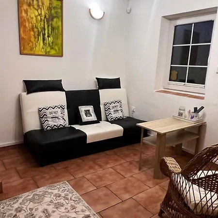 Taneček - Malý U Rodinného Domu Apartmán Stvolínky